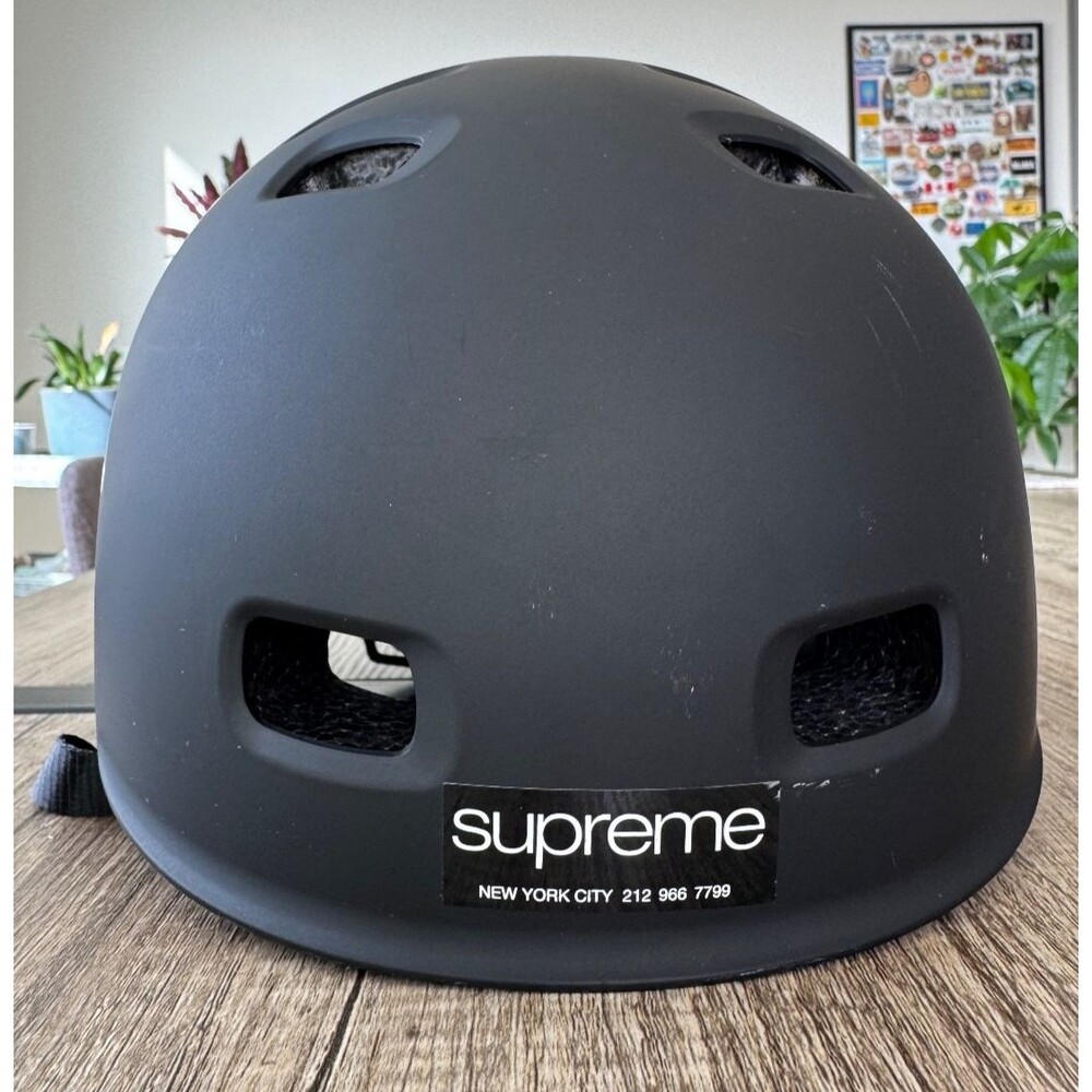 Outdoor Master Black Skateboard "OM-SKB"  Cycling Helmet size Medium Sport